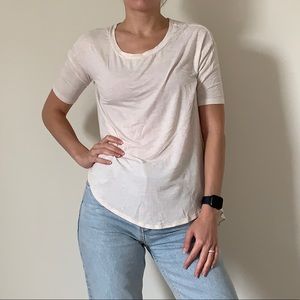 AMERICAN EAGLE oversized cream t-shirt